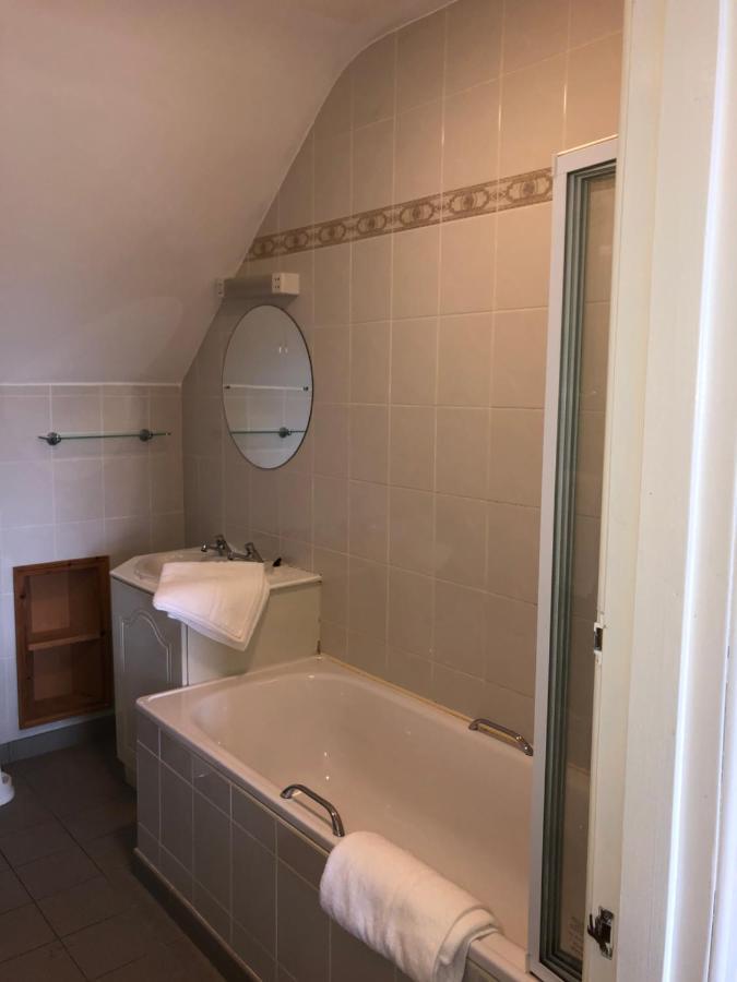 Hotel Loistin Teach Hiudai Beag - Bunbeg *
